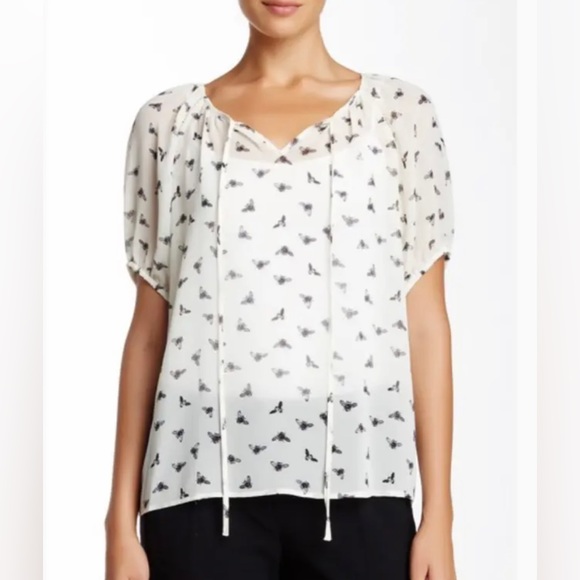 Two by Vince Camino tie-front bee blouse (Large) - Picture 3 of 4